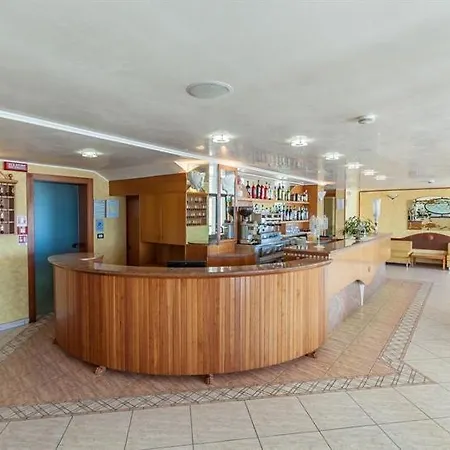 Britannia 3*